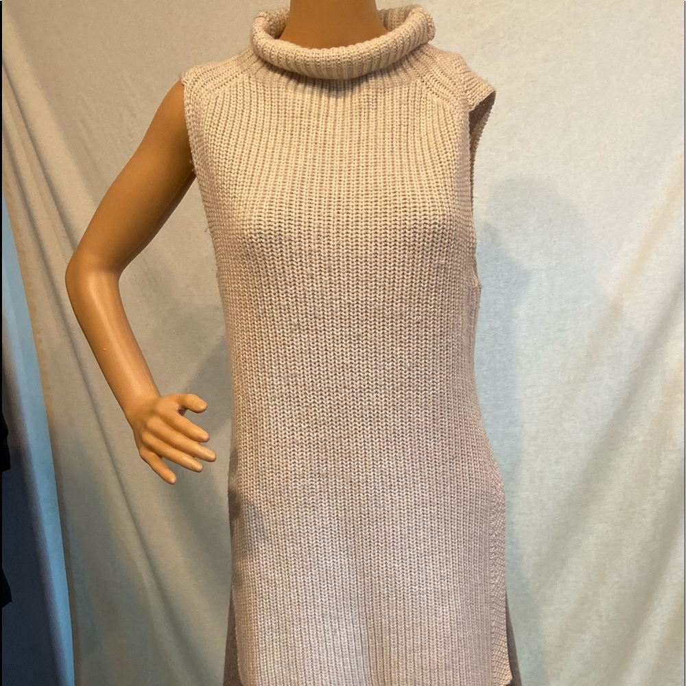 Cute Wilfred sweater